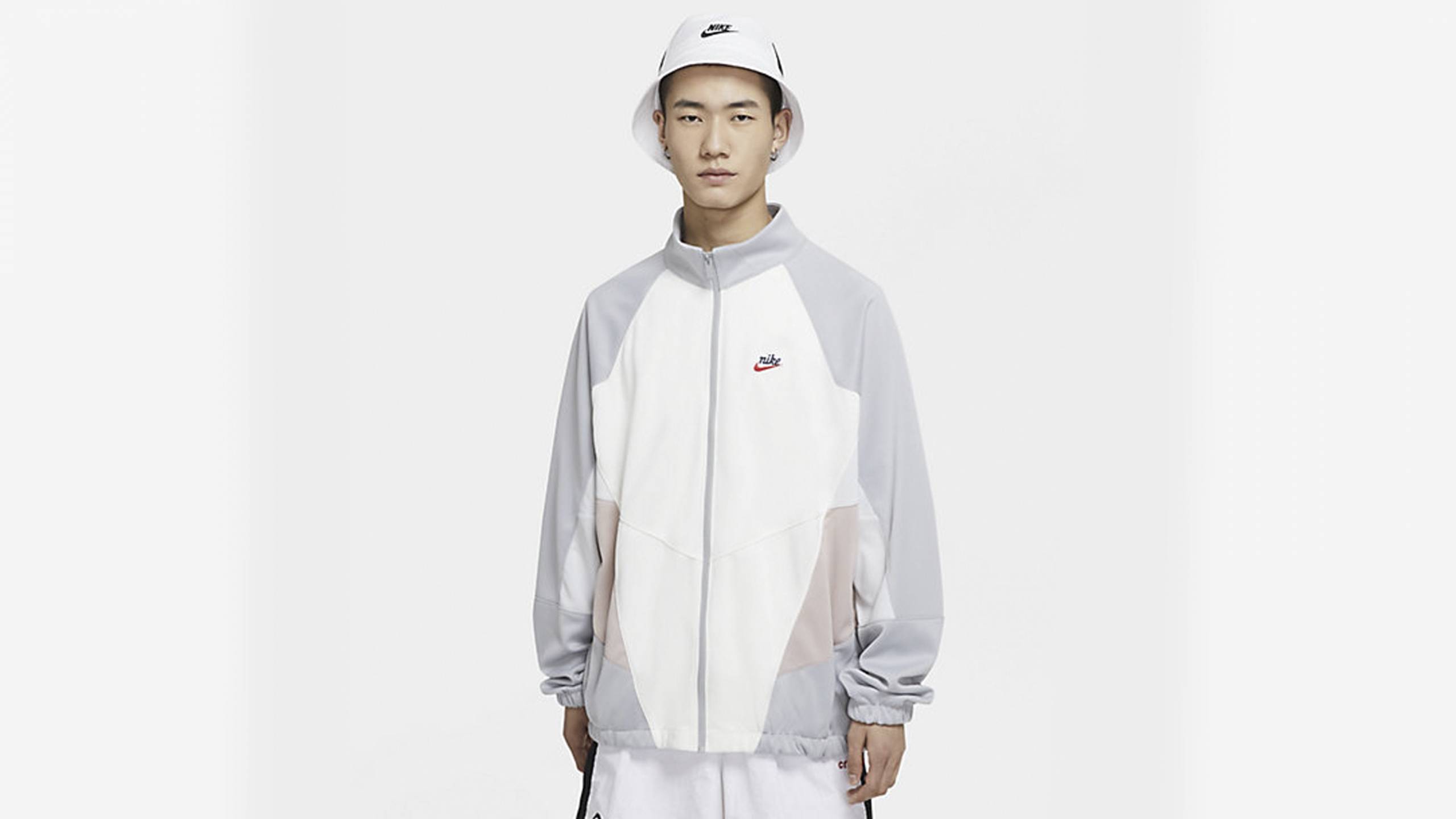 '90s Vibes Hit the Nike Sportswear Heritage Windrunner