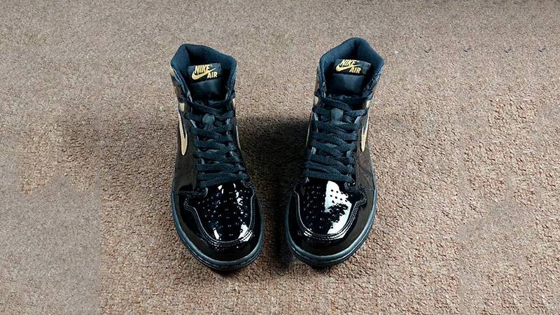 Jordan 1 High OG Black Metallic Gold