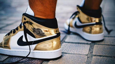 jordan 1 mid se metallic gold on feet