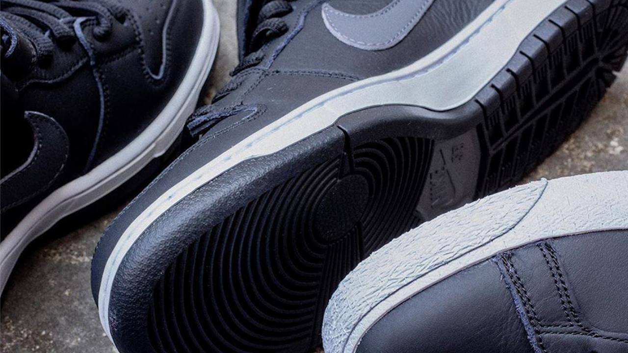 NIKE SB ornage label black