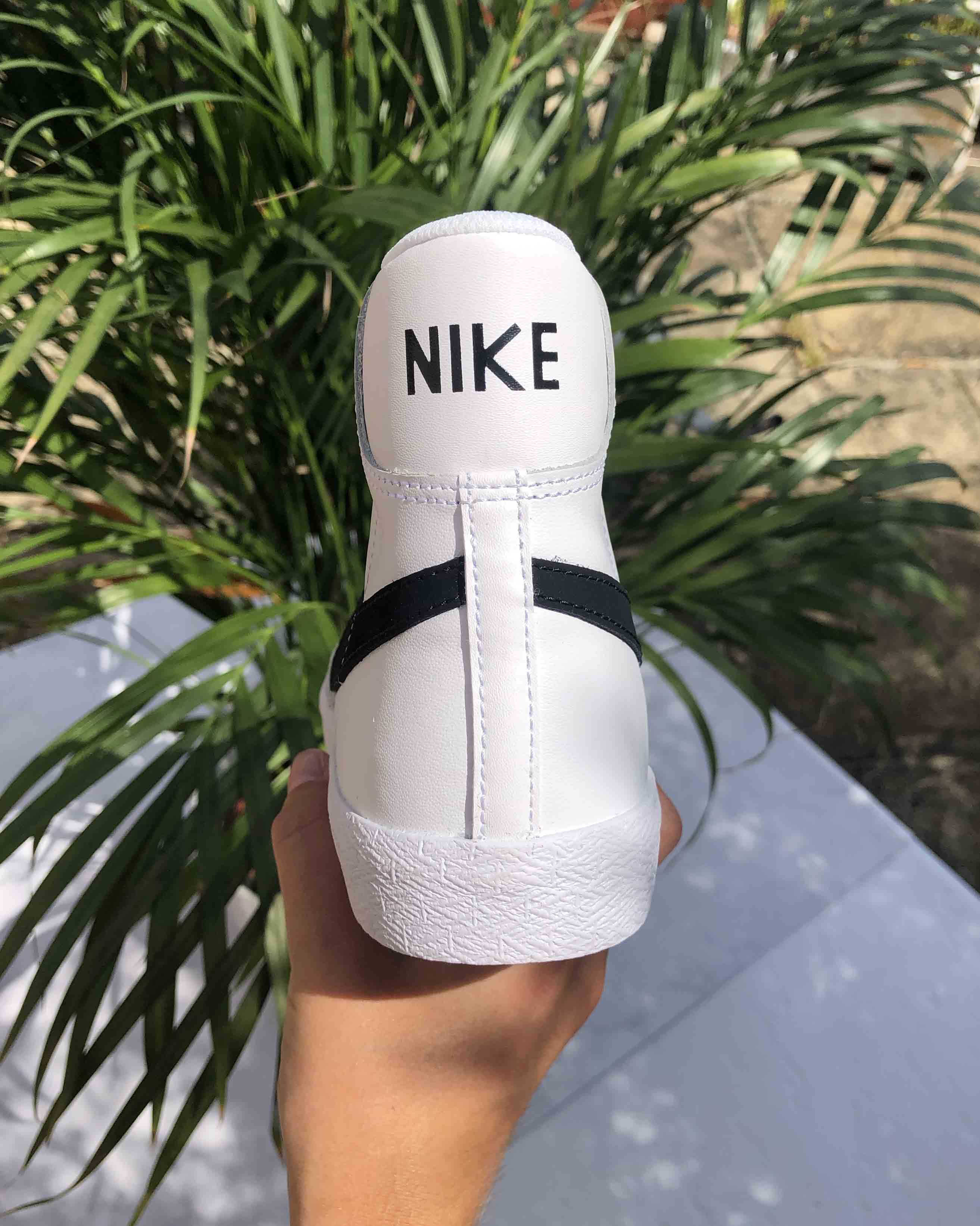 Nike Blazer Mid Vintage 77 White Black 2