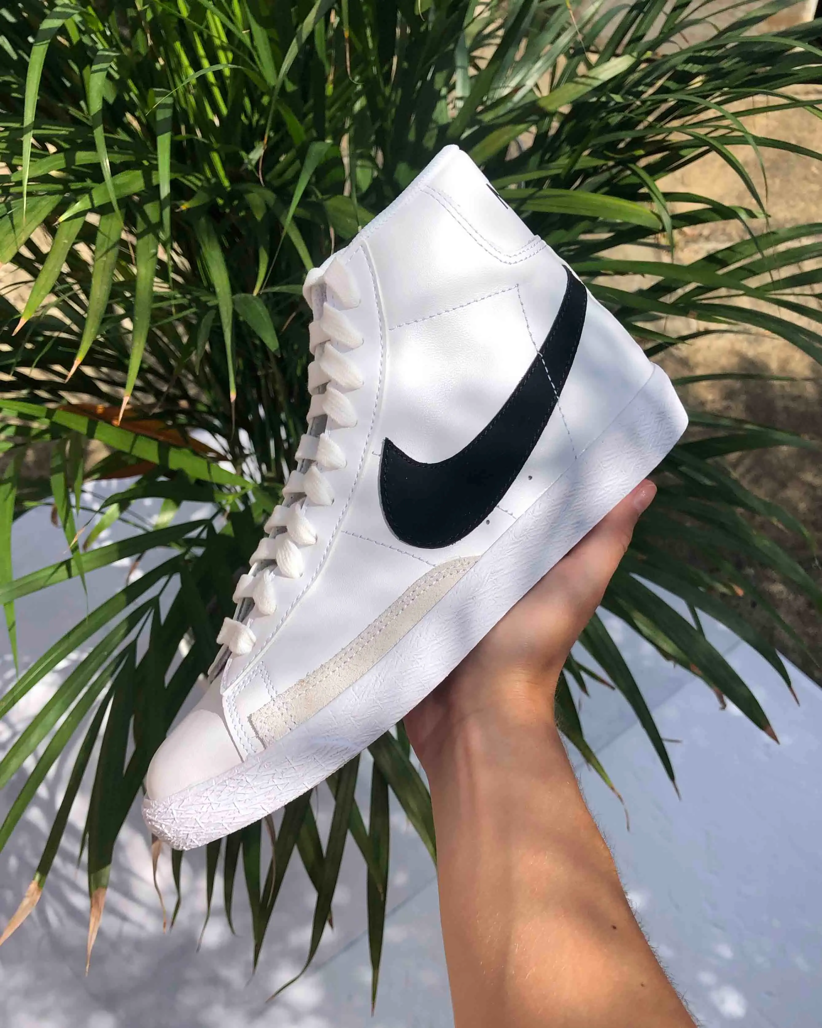 blazer mids black and white