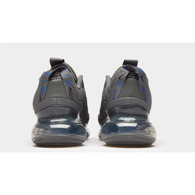 720 818 grey