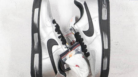 Up Close With G-Dragon's Next PEACEMINUSONE x Nike Air Force 1 "Para-Noise" Up Close With G-Dragon's Next PEACEMINUSONE x Nike Air Force 1 "Para-Noise"