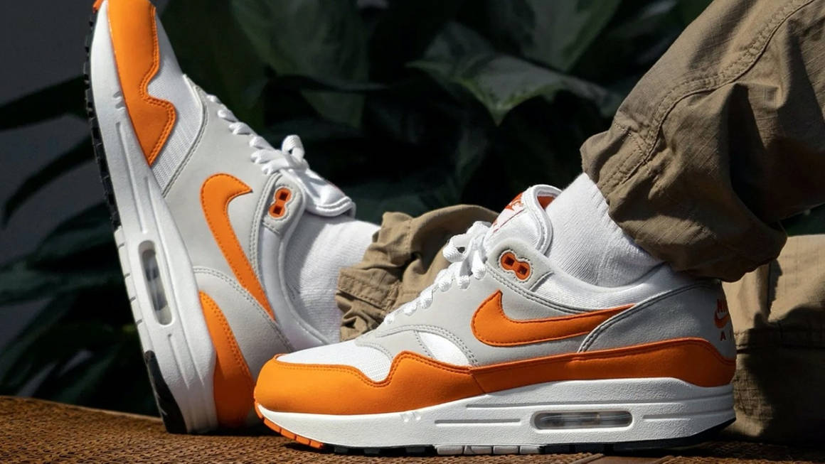 air max green and orange