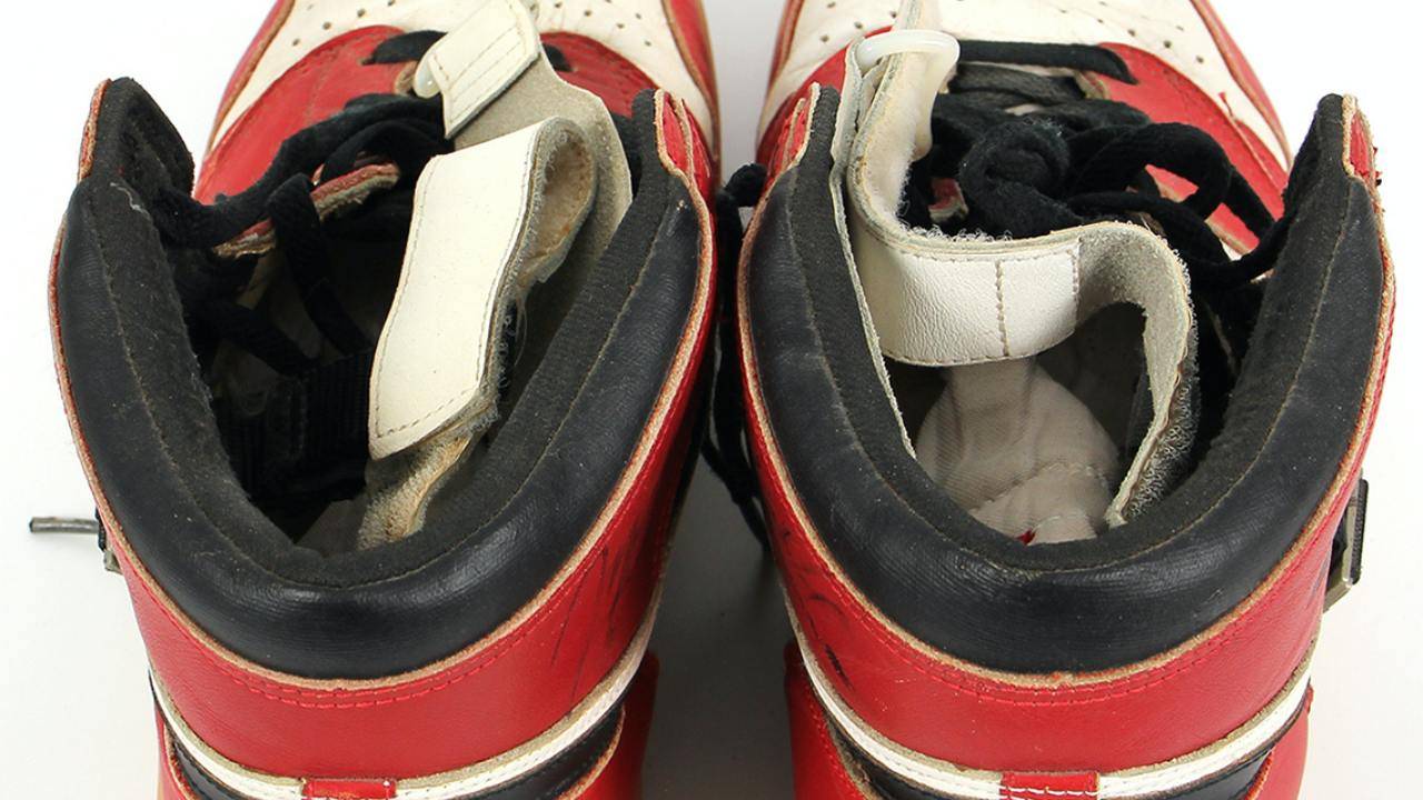 michael jordan aj1 game worn