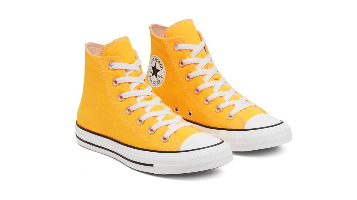 Don’t Miss These 30 Outrageous Converse Steals Now With an Extra 20% Off 8