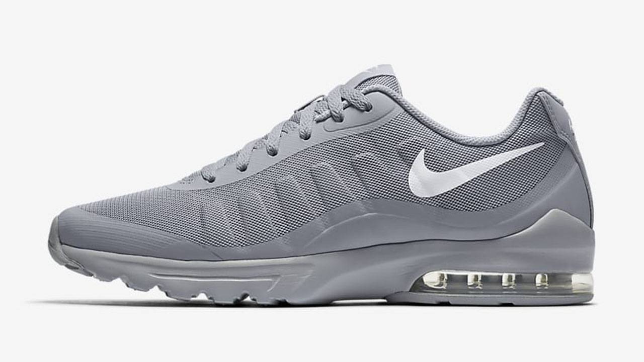 Slash 25% Off These Swoosh Sneakers, Shirts & Socks at Nike UK!
