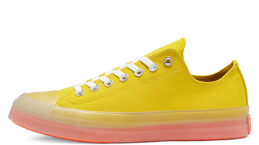 converse yellow low cut