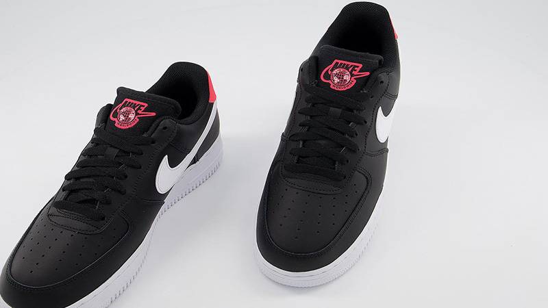 Nike Air Force 1 07 Black Crimson front