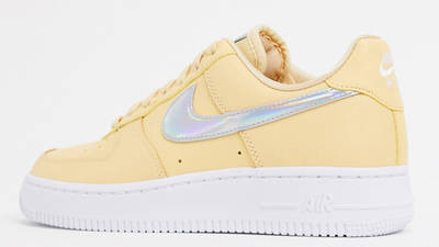 Nike Air Force 1 07 Yellow Iridescent