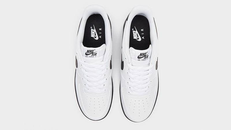 Nike Air Force 1 07 White Black middle