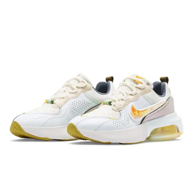 nike air max verona sneakers in light orewood brown