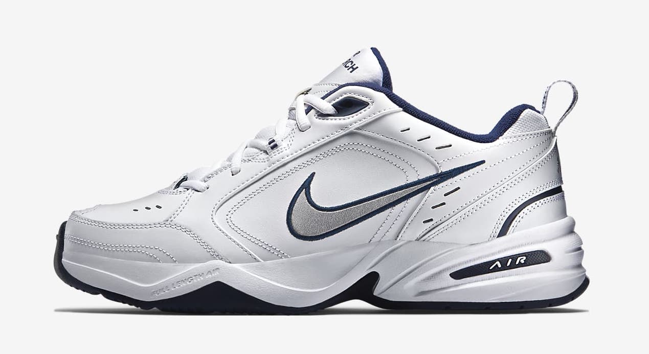 Nike Air Monarch IV |