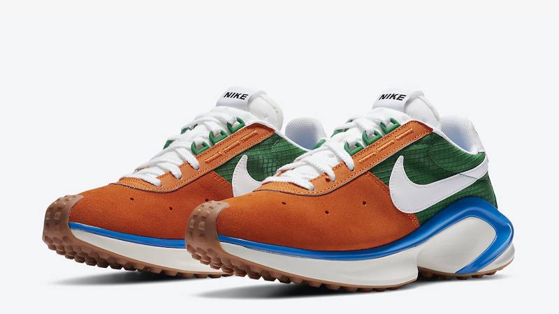 Nike D/MS/X Waffle Starfish Front