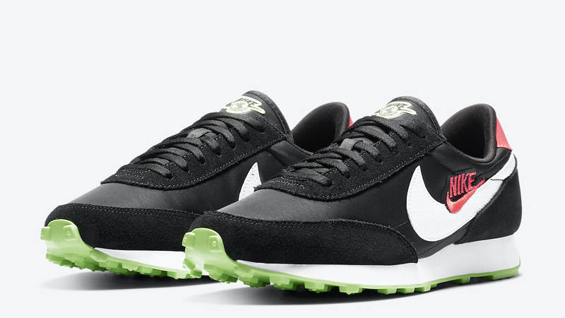 Nike Daybreak SE Worldwide Black Flash Crimson