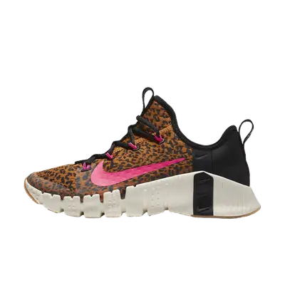 Nike free 2024 leopard print