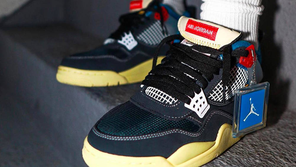 Image via stylelikekay Union LA x Air Jordan 4 SP "Off Noir"