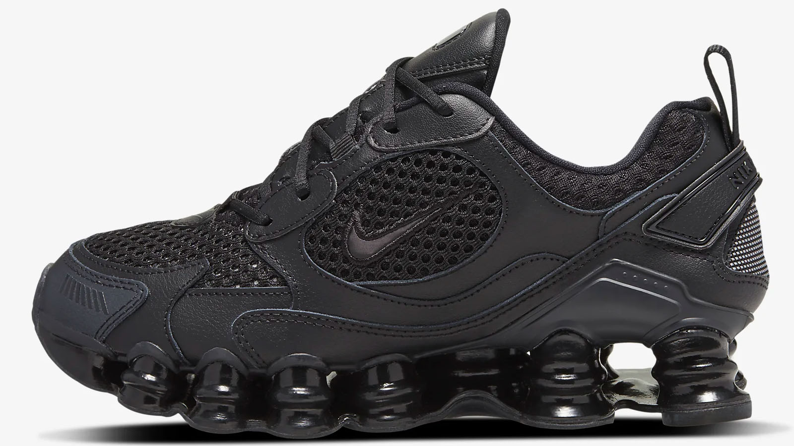 black nike shox nova