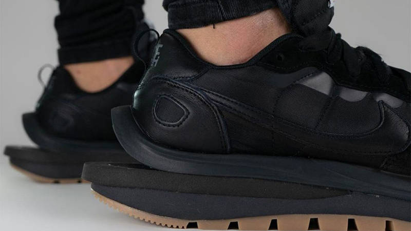 nike sacai vaporwaffle nylon black
