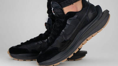 sacai x Nike VaporWaffle Black Off Noir DD1875-001 on foot