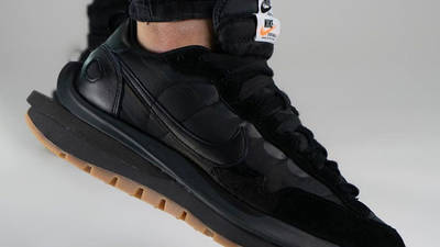 sacai x Nike VaporWaffle Black Off Noir DD1875-001 Side 2
