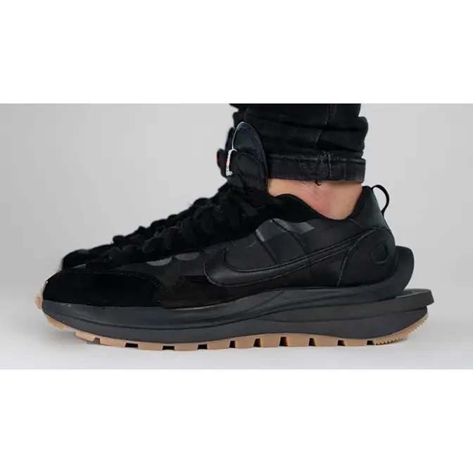 Sacai cheap nike black