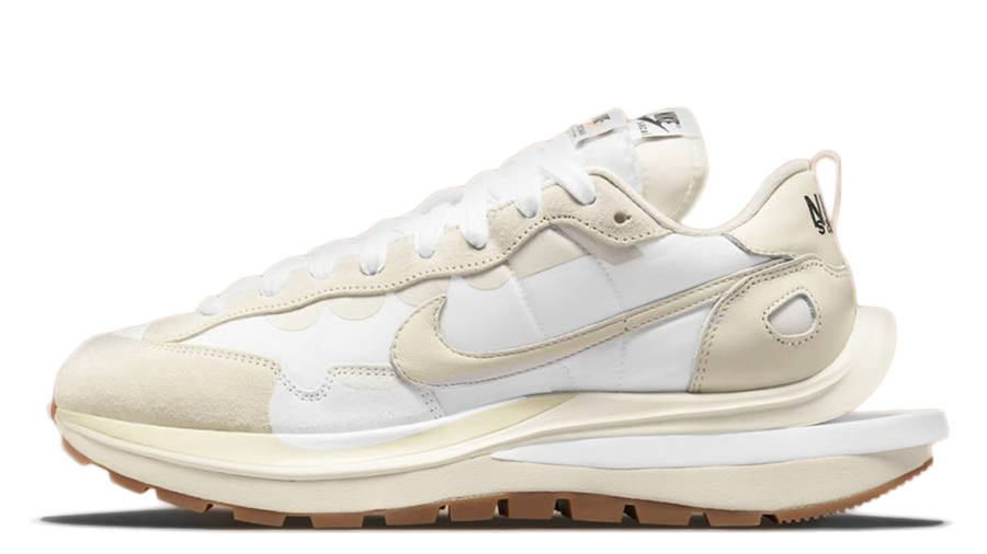 nike sacai waffle beige