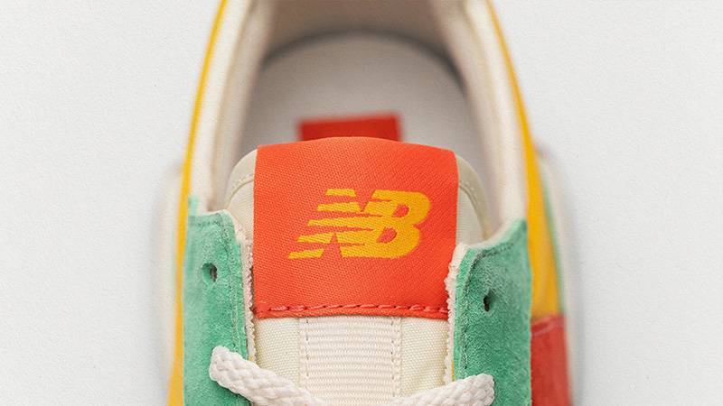 size exclusive x New Balance 327 Green MS327SZ1 tongue