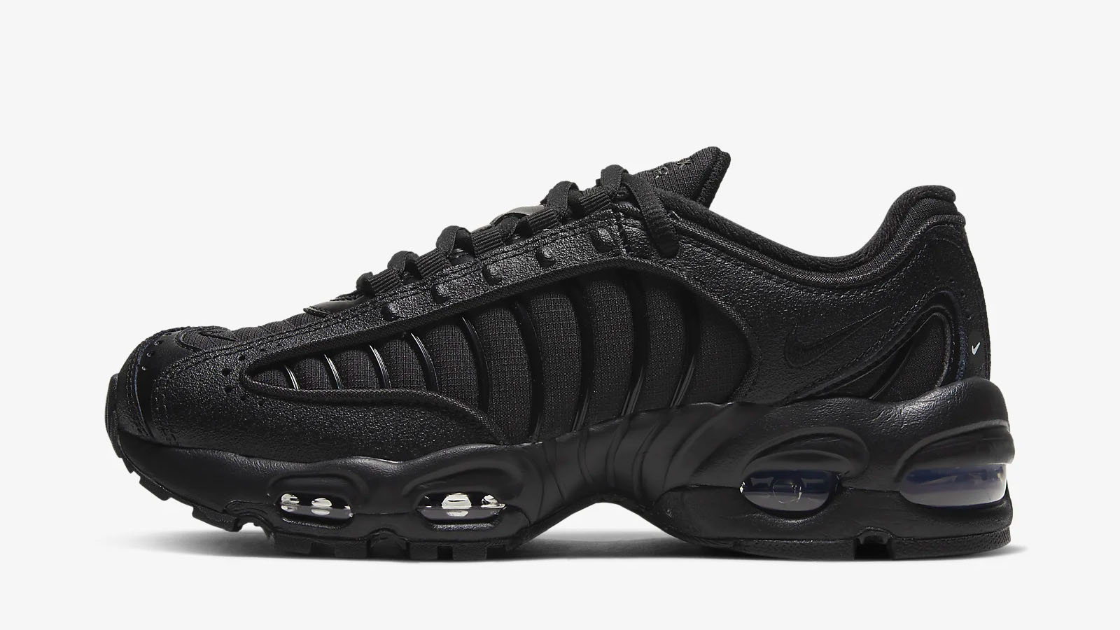triple while nike air max tailwind
