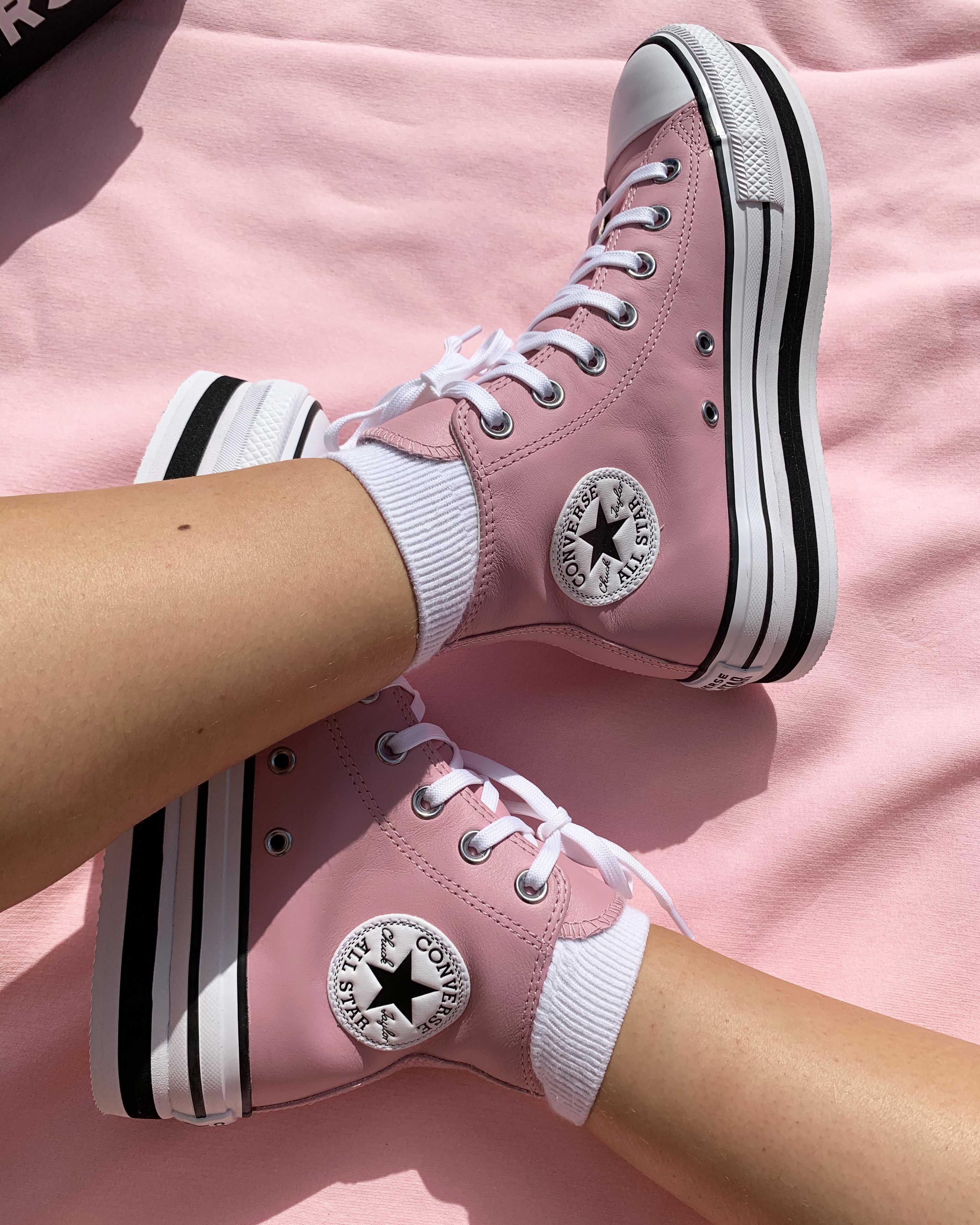 Pink on sale converse aesthetic