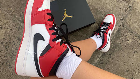 FREE GIVEAWAY! WIN The Air Jordan 1 Mid Chicago White Heel FREE GIVEAWAY! WIN The Air Jordan 1 Mid Chicago White Heel