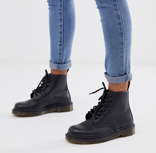 Dr Martens 101 6 Eye Boots Black