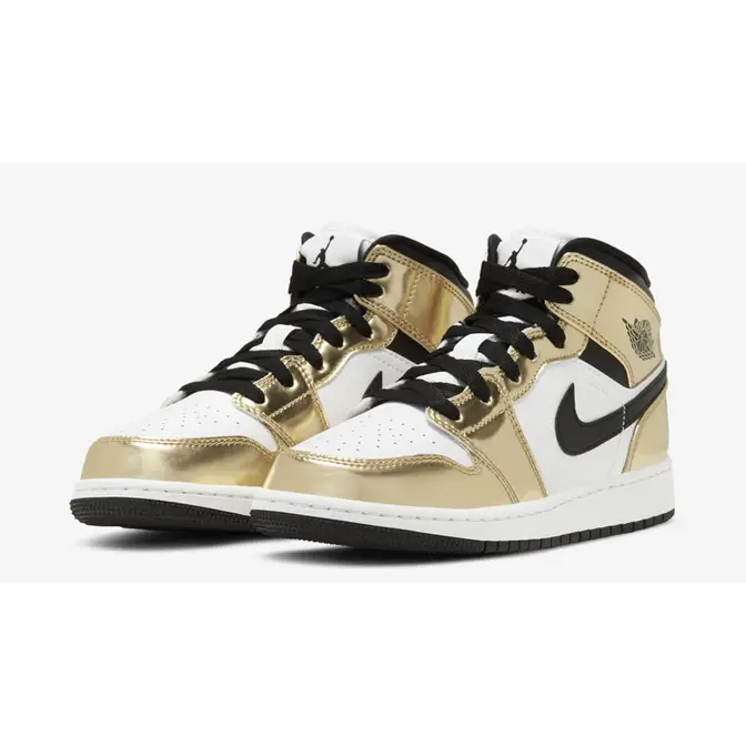 Jordan sales nike gold