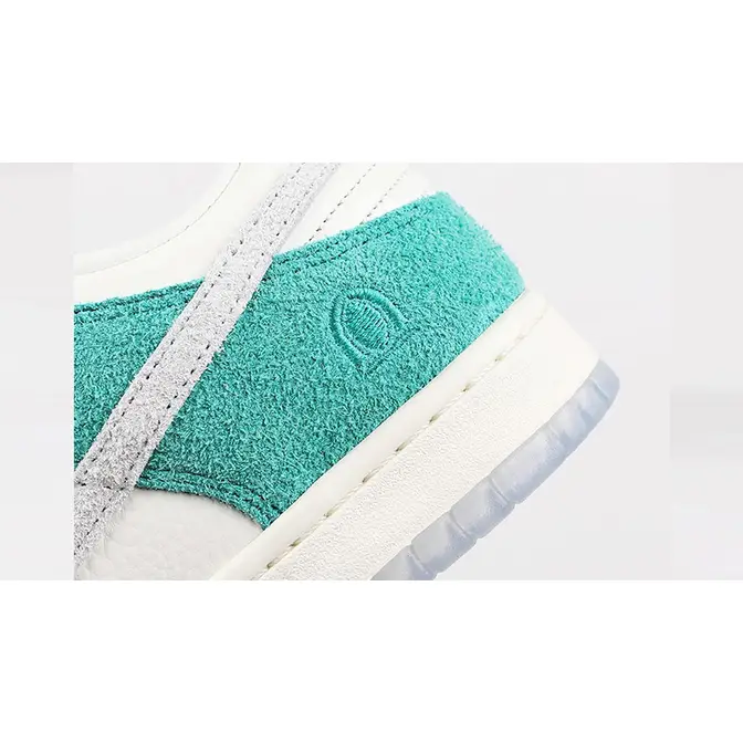kasina x nike dunk low road sign