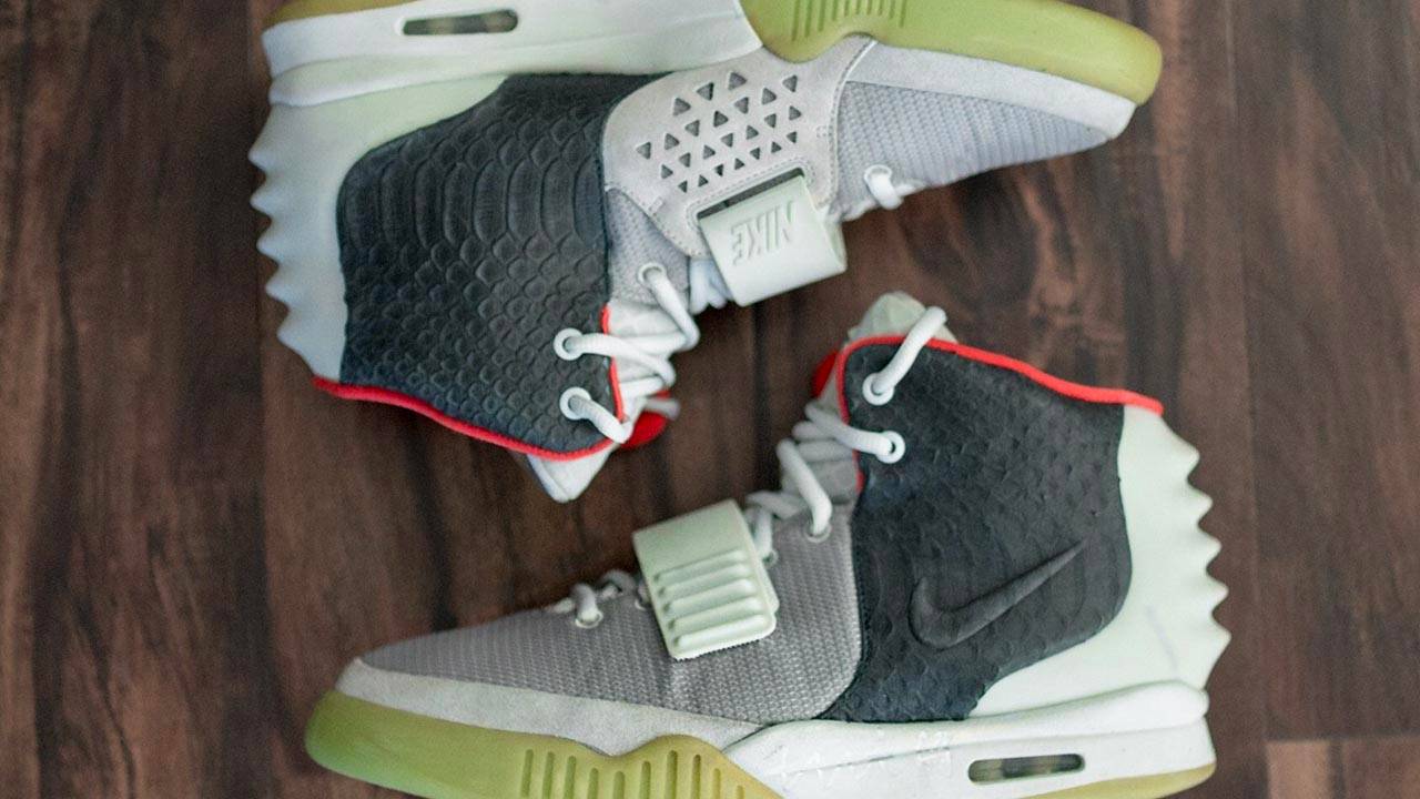 Nike Air Yeezy 2 "Mismatch"