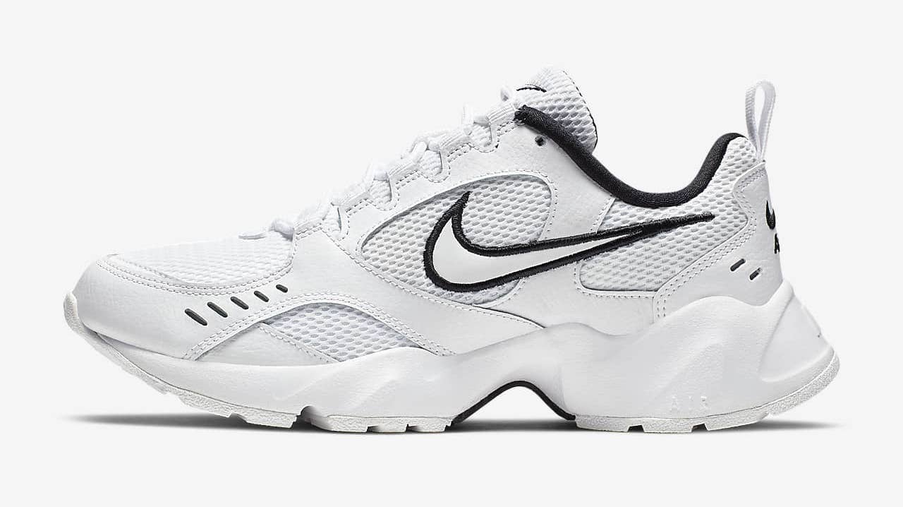 Nike Air Heights White Black