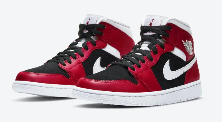 This Newly Surfaced Air Jordan 1 Mid Mixes Up The Classic Chicago ...