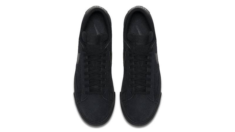 Nike Blazer Low LE Triple Black Middle