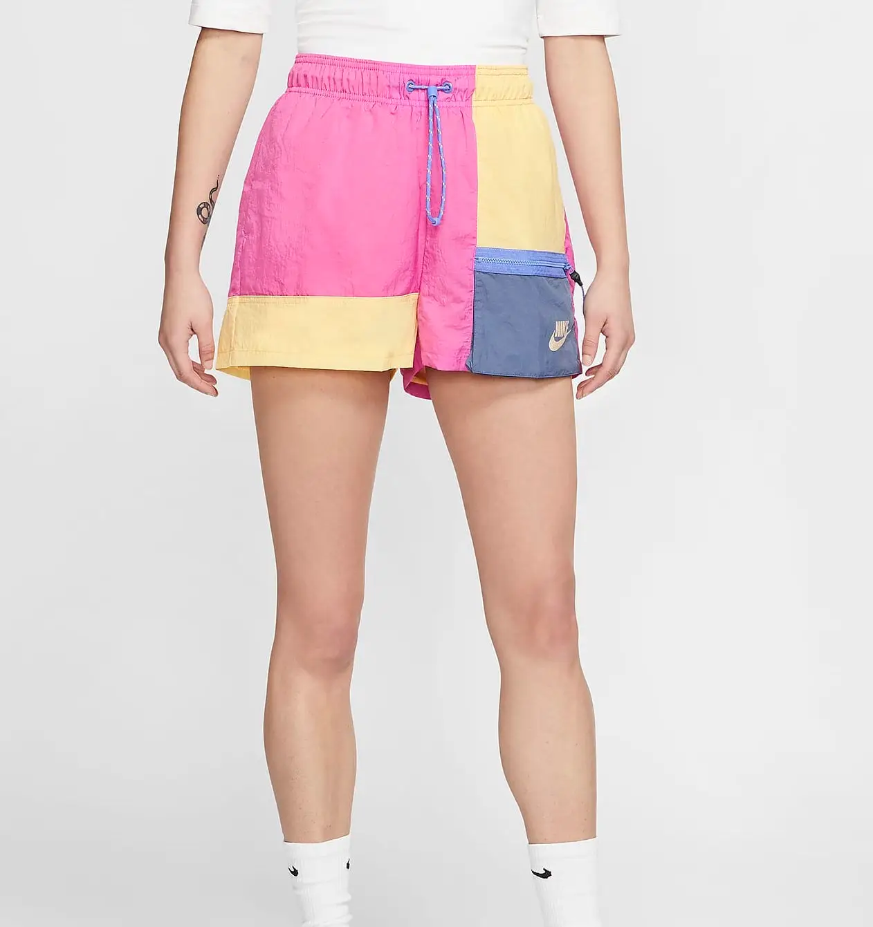 Nike Sportswear Icon Clash Shorts Pink