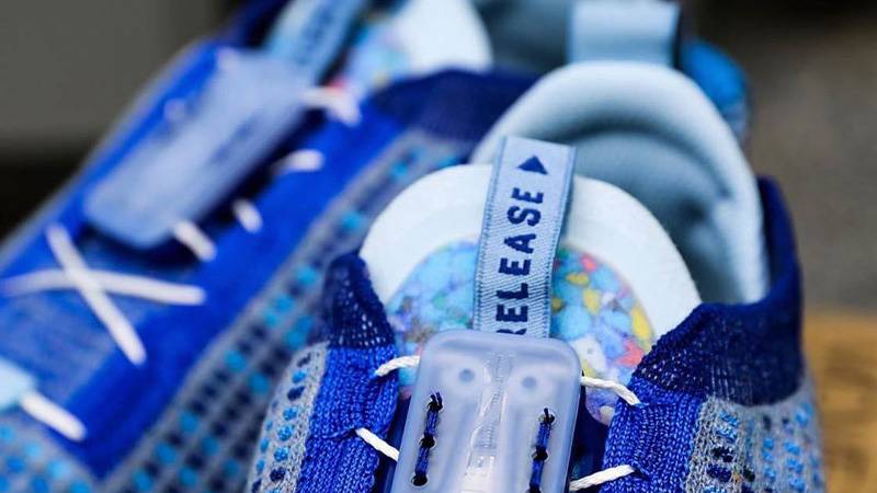 Nike Vapormax 2020 Flyknit Triple Blue Tongue