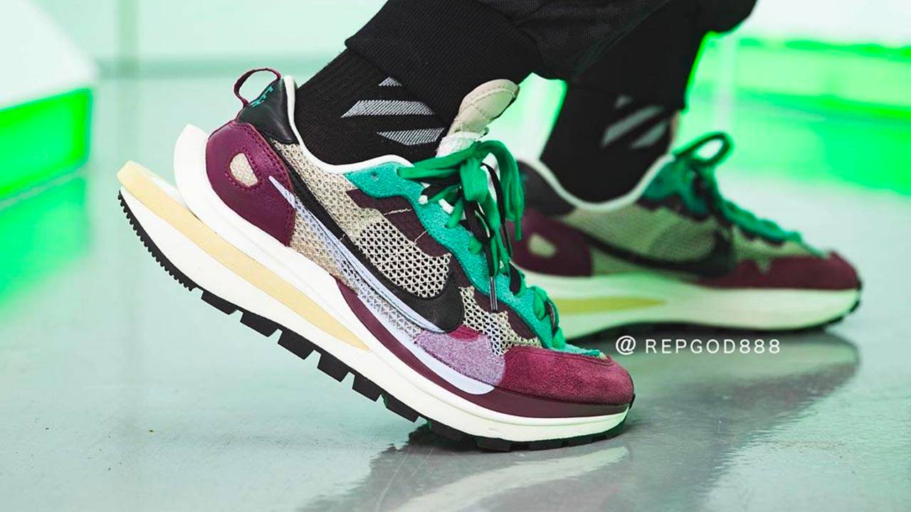 靴 sacai Nike Vapor Waffle String/Red/Green sacai × Nike Vapor Waffle 