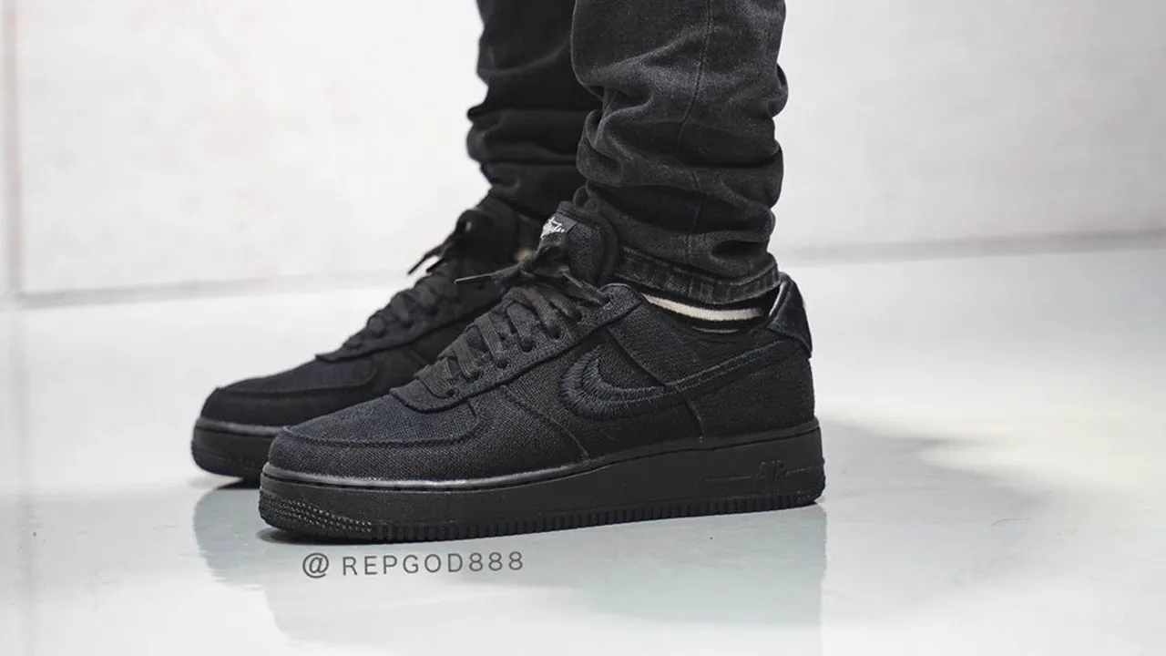 An On-Foot Look at the Stüssy x Nike Air Force 1 