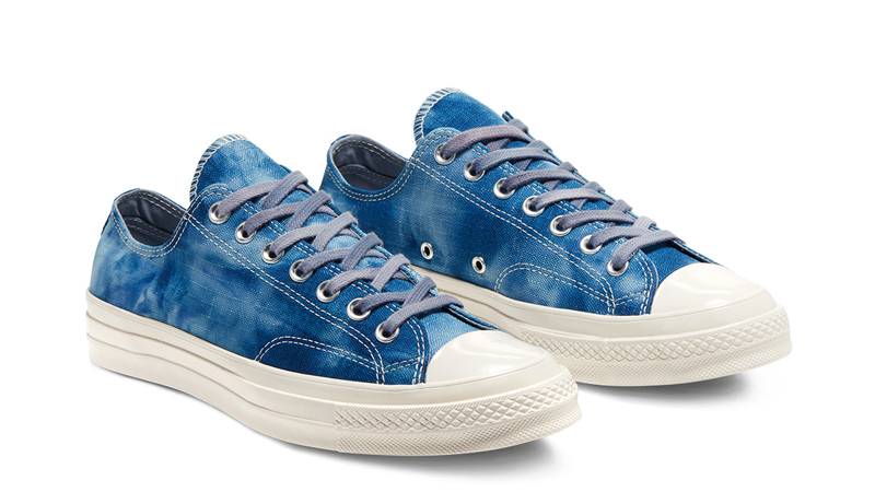 Twisted Vacation x Converse Chuck 70 Low Top Court Blue Front