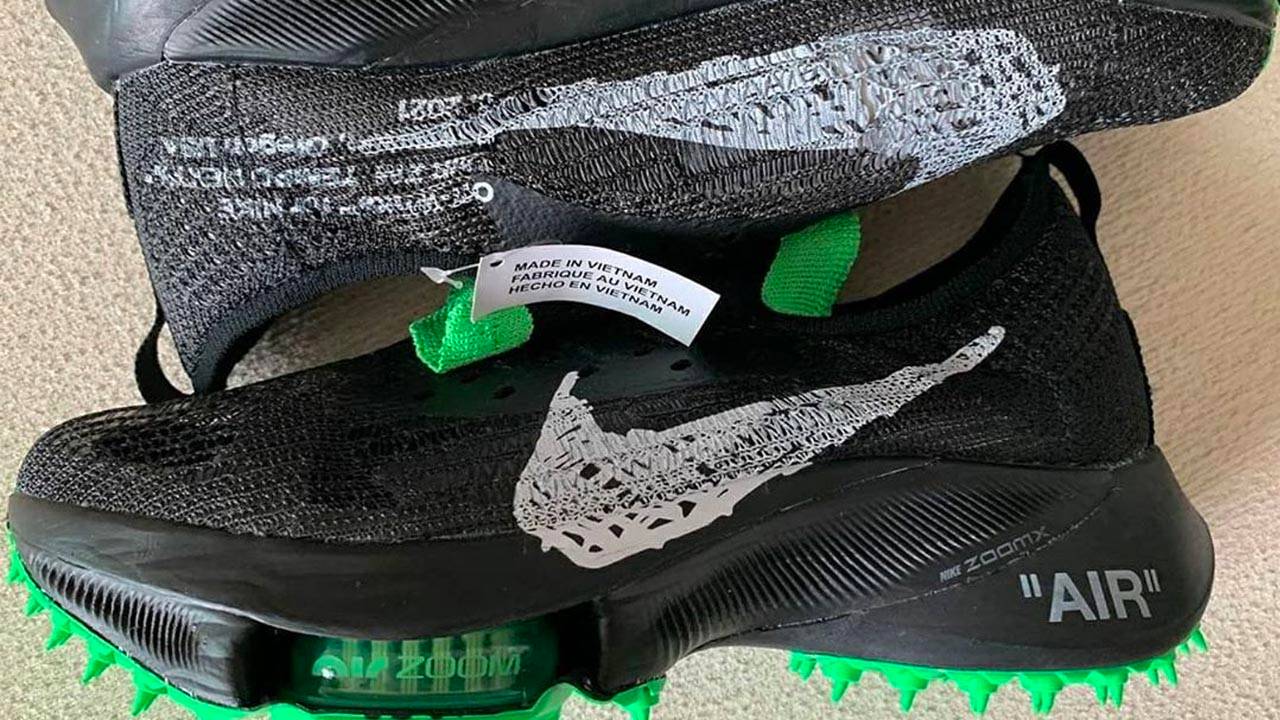 Off-White x Nike Air Zoom Tempo NEXT% "Black"