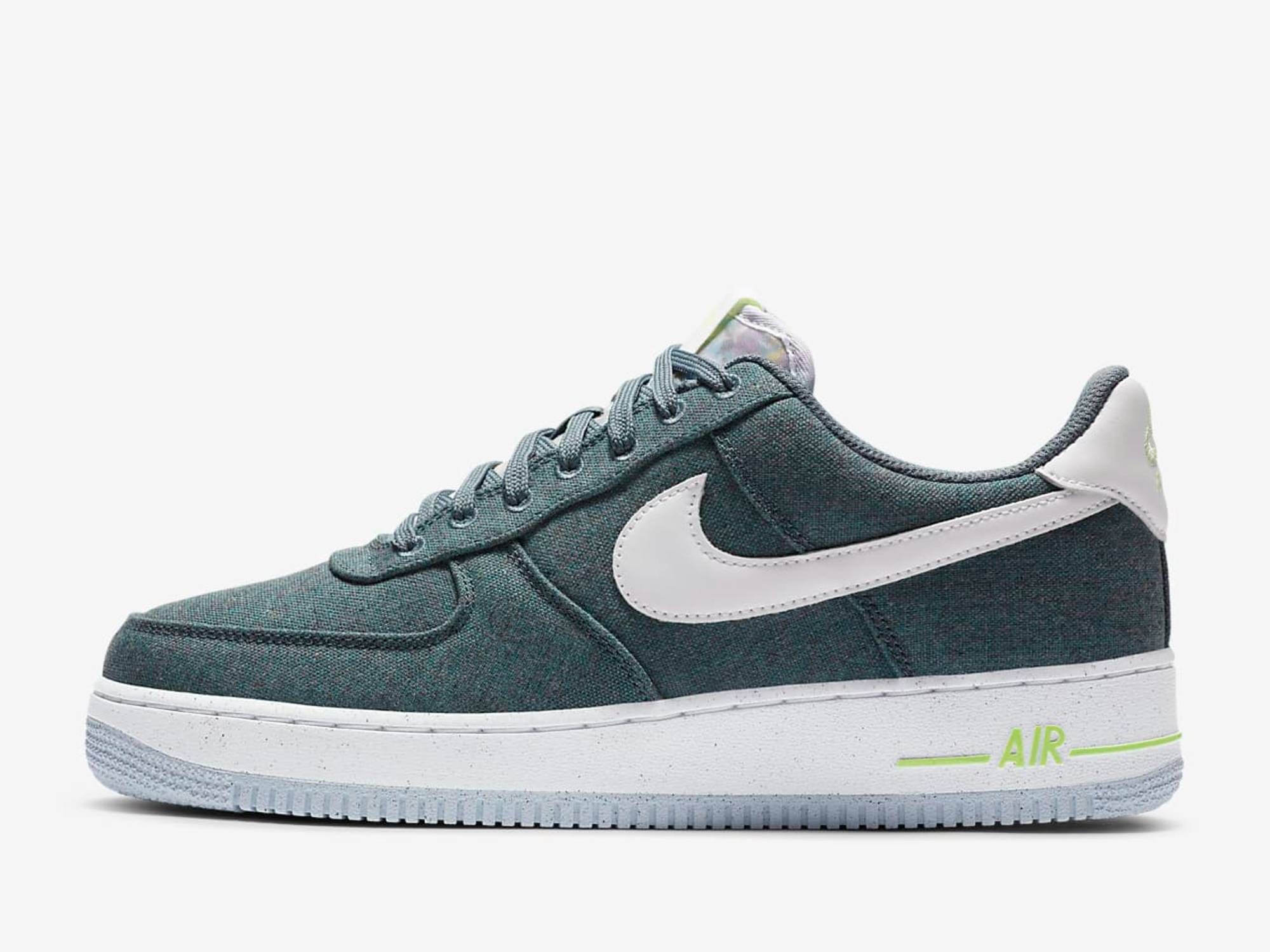 Don't Miss These 25 "JUST IN" New Drops at Nike UK 17
