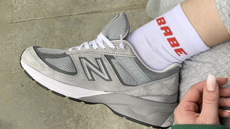 New Balance 990