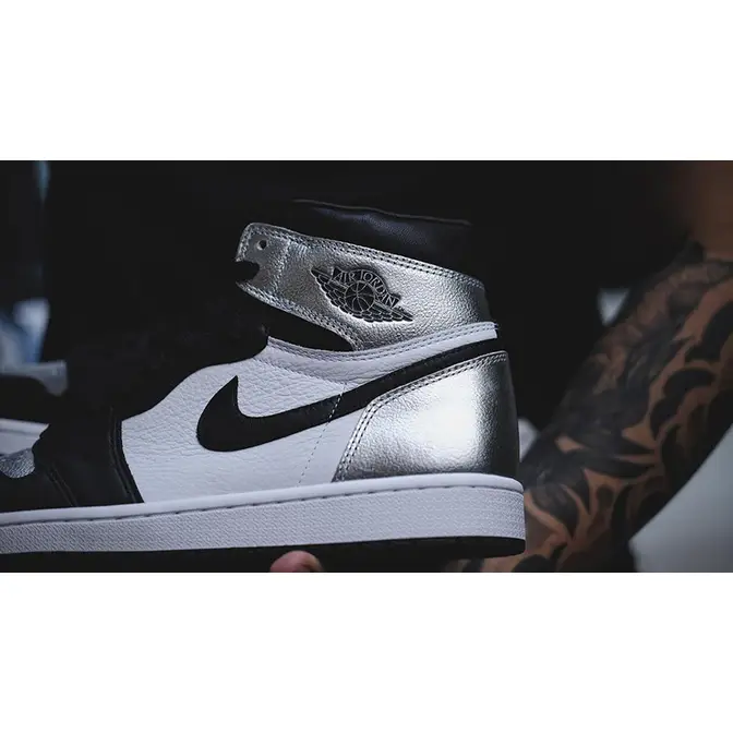 Air Jordan 1 High OG WMNS Silver Toe •