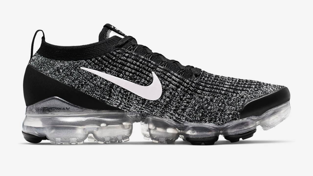 vapormax oreo on feet