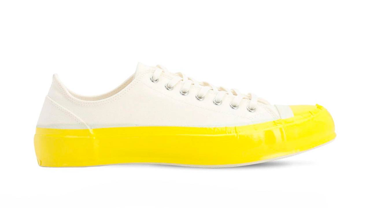Get Maximum Savings on These Minimal Sneakers at Luisa Via Roma!